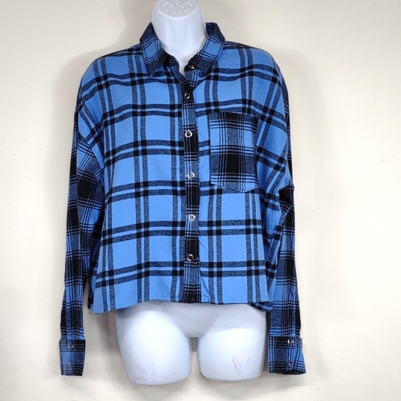 Forever 21 blue and black Medium Flannel button down Shirt - Picture 1 of 9